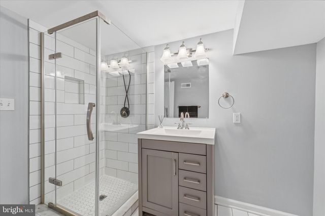 2903 HARRISON RD, Falls Church, VA 22042