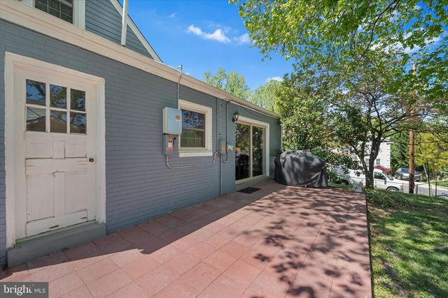 2903 HARRISON RD, Falls Church, VA 22042