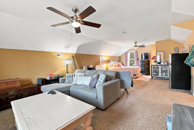 2008 Waterford Dr, Old Hickory, TN 37138