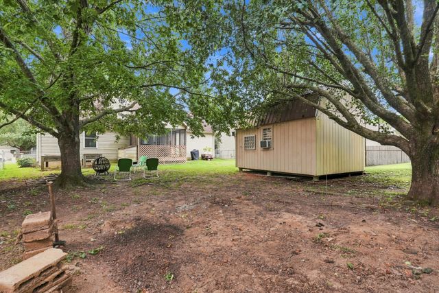 2008 Waterford Dr, Old Hickory, TN 37138