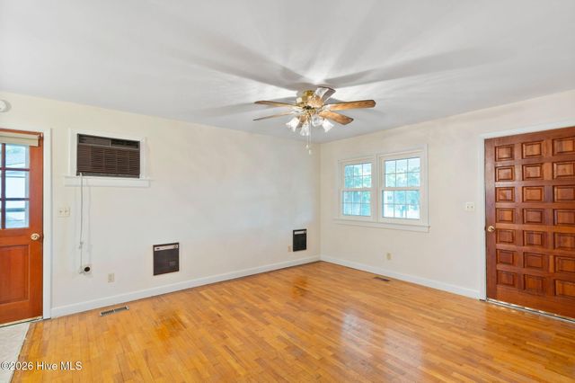 30 Northwood Drive, Wilmington, NC 28405
