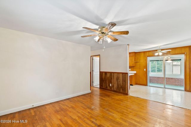 30 Northwood Drive, Wilmington, NC 28405
