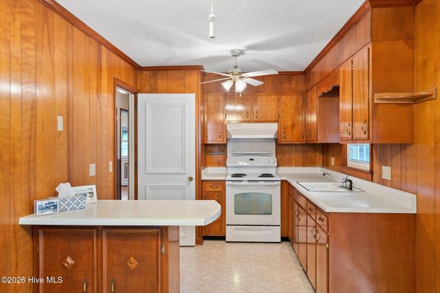 30 Northwood Drive, Wilmington, NC 28405