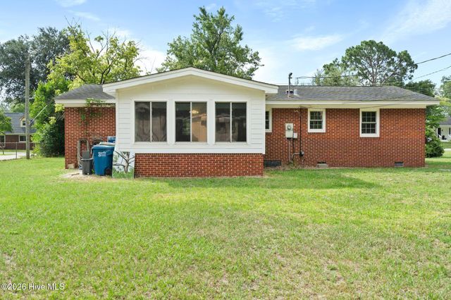 30 Northwood Drive, Wilmington, NC 28405