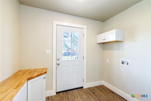 403 W French Street, Cuero, TX 77954