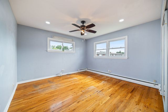 8837 Robin Drive, Des Plaines, IL 60016