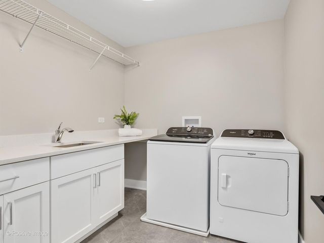 411 Chicago Avenue, Downers Grove, IL 60515