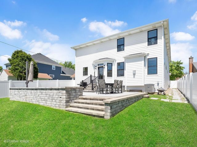 411 Chicago Avenue, Downers Grove, IL 60515