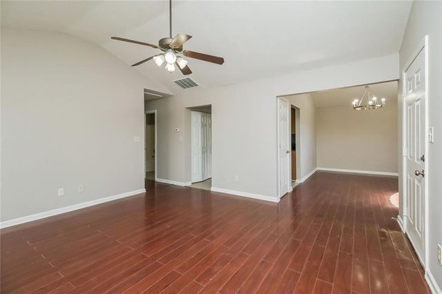 5639 Eagles Feather, Riverdale, GA 30274