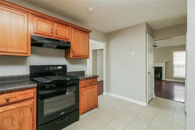 5639 Eagles Feather, Riverdale, GA 30274