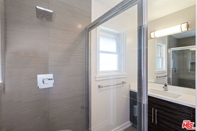 2317 Scarff Street C, Los Angeles, CA 90007