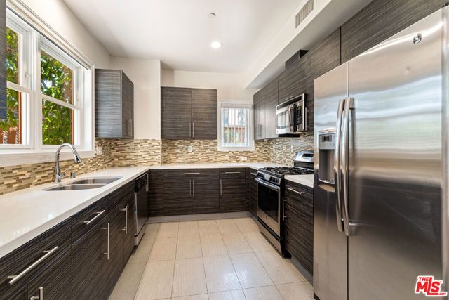 2317 Scarff Street C, Los Angeles, CA 90007