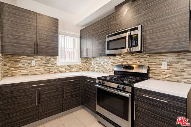 2317 Scarff Street C, Los Angeles, CA 90007