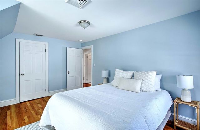 11 Elton Road, Barrington, RI 02806