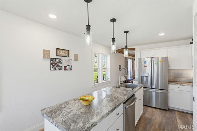 840 County Road 421, Poplar Bluff, MO 63901