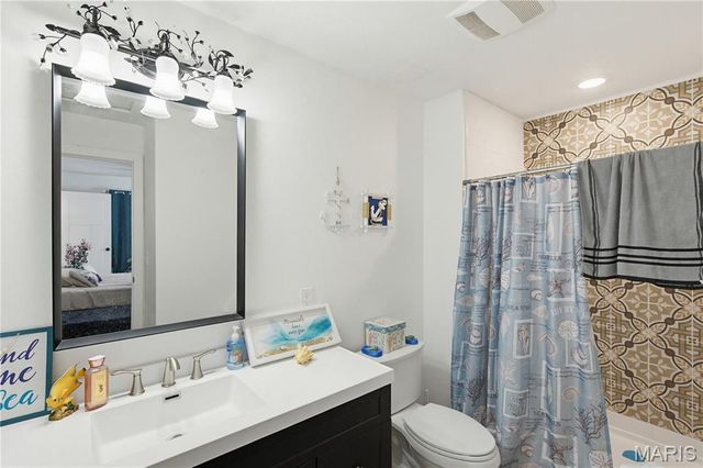 840 County Road 421, Poplar Bluff, MO 63901