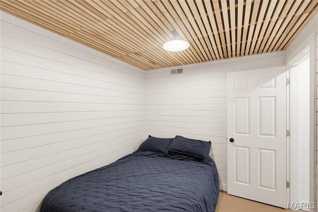 840 County Road 421, Poplar Bluff, MO 63901