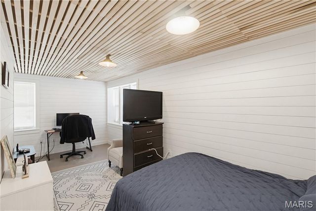 840 County Road 421, Poplar Bluff, MO 63901