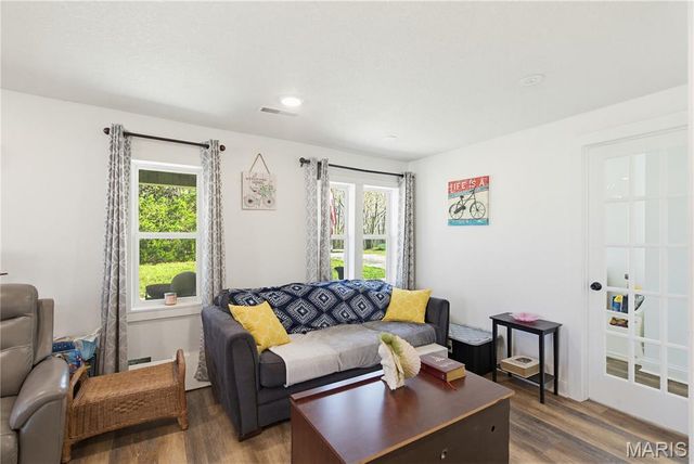 840 County Road 421, Poplar Bluff, MO 63901