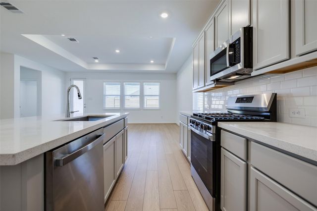 9711 Westminster Manor Drive, Cypress, TX 77433