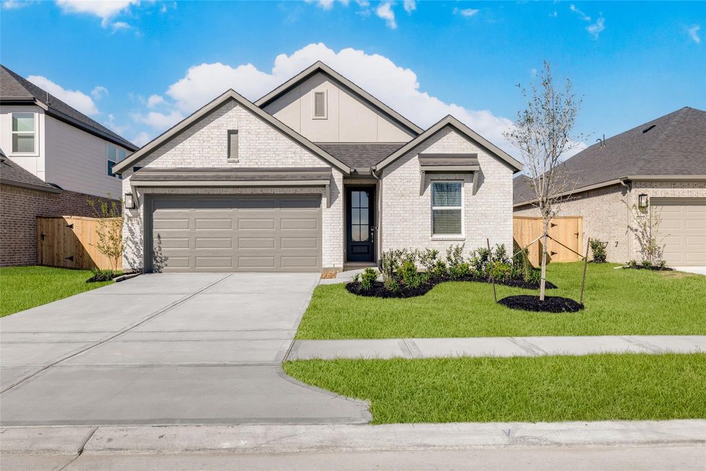 9711 Westminster Manor Drive, Cypress, TX 77433