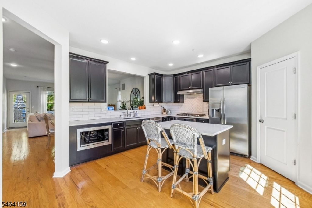 82 Albert Ct, Randolph Twp., NJ 07869 — photo 4