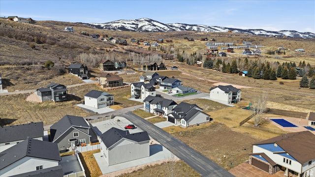 356 W RENDEZVOUS WAY, Garden City, UT 84028