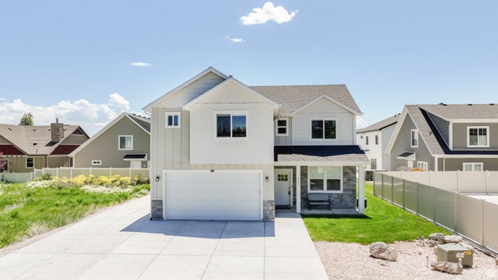 Image 5 of property listing at 356 W RENDEZVOUS WAY, Garden City, UT 84028