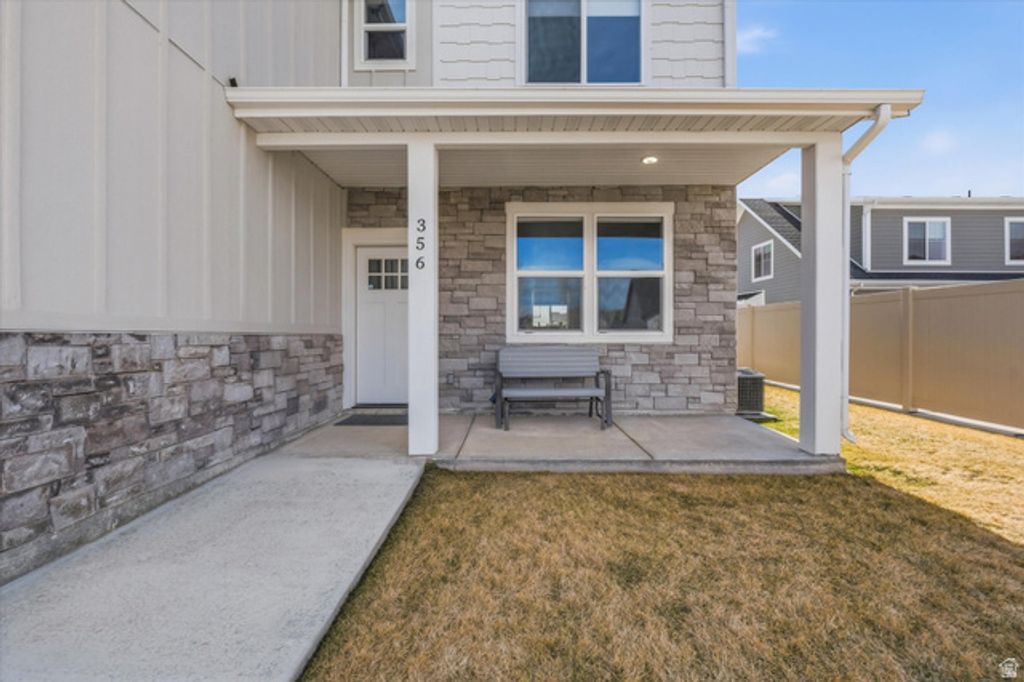 Image 41 of property listing at 356 W RENDEZVOUS WAY, Garden City, UT 84028