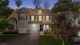 73 Pinehurst Dr, Washington Twp., NJ 07882