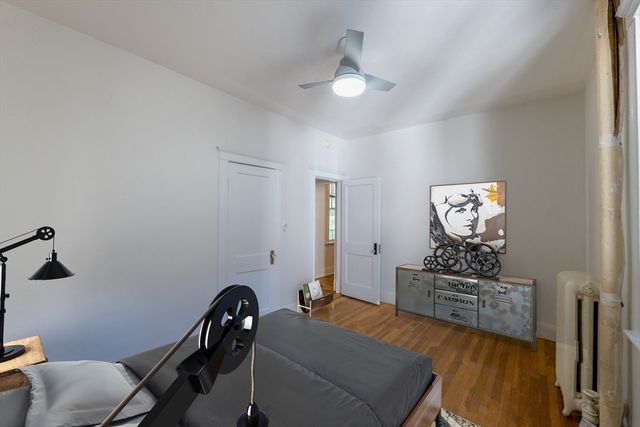 29 Mount Hood Rd 8, Boston, MA 02135