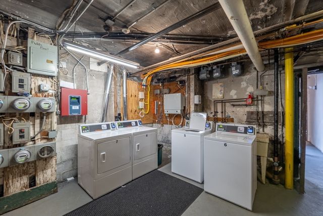 29 Mount Hood Rd 8, Boston, MA 02135