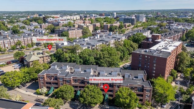 29 Mount Hood Rd 8, Boston, MA 02135