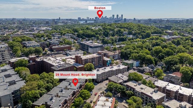 29 Mount Hood Rd 8, Boston, MA 02135