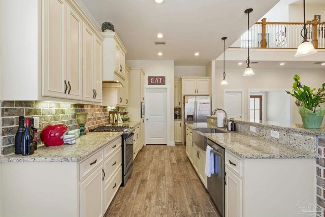 8841 Marsh Elder Dr, Pensacola, FL 32526