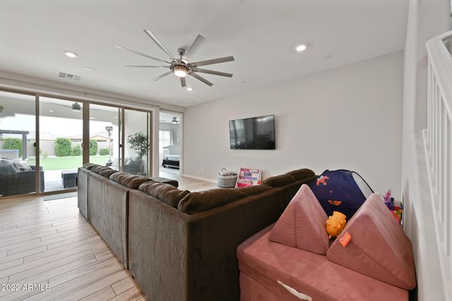 10104 E Gamma Avenue, Mesa, AZ 85212