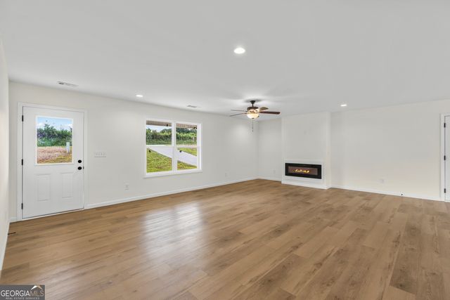 5691 Julian Baugh Road, Lula, GA 30554