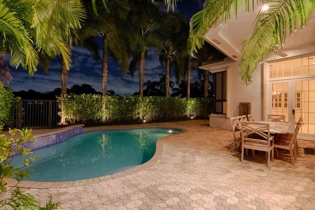 2610 Players Court, Wellington, FL 33414