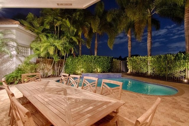 2610 Players Court, Wellington, FL 33414