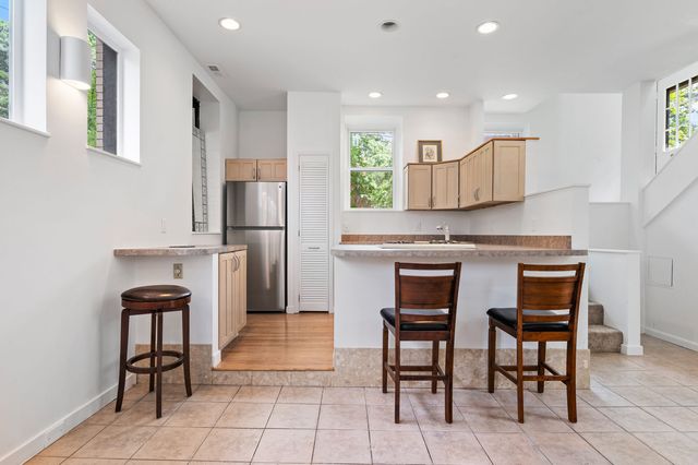 943 N Negley AVENUE 4, Highland Park, PA 15206