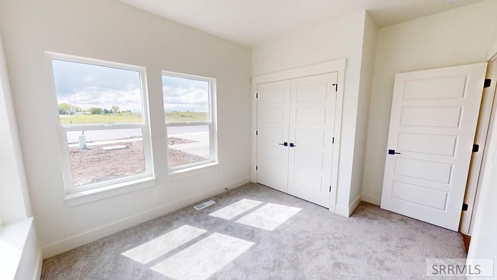 Image 19 of property listing at 632 Idaho Avenue, Sugar City, ID 83448