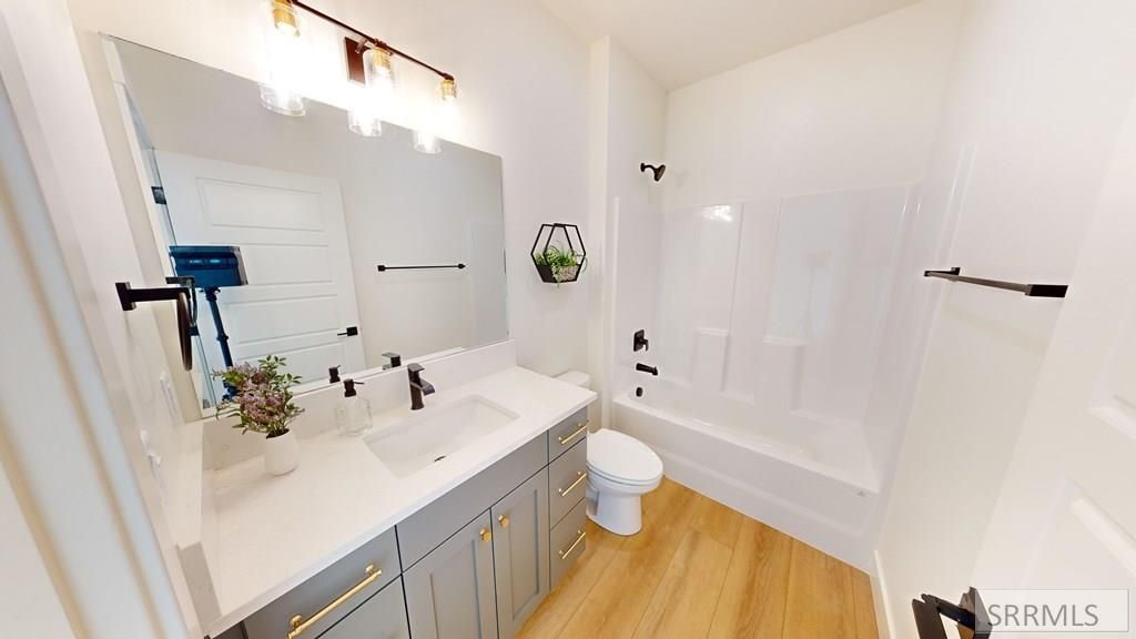 Image 22 of property listing at 632 Idaho Avenue, Sugar City, ID 83448