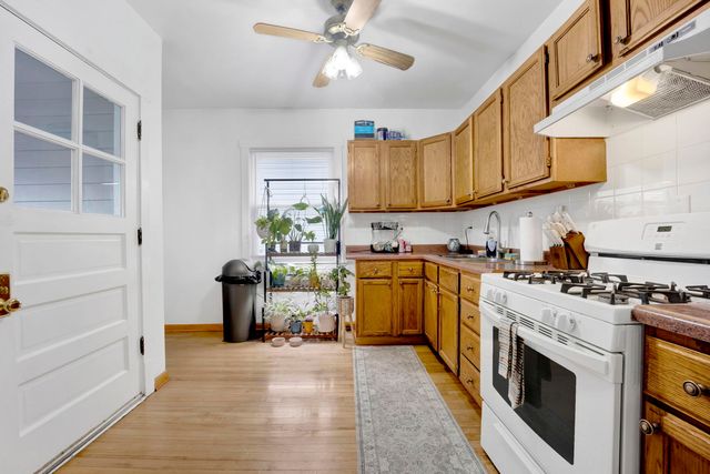 5037 W Winona Street, Chicago, IL 60630