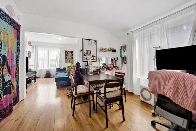 5037 W Winona Street, Chicago, IL 60630