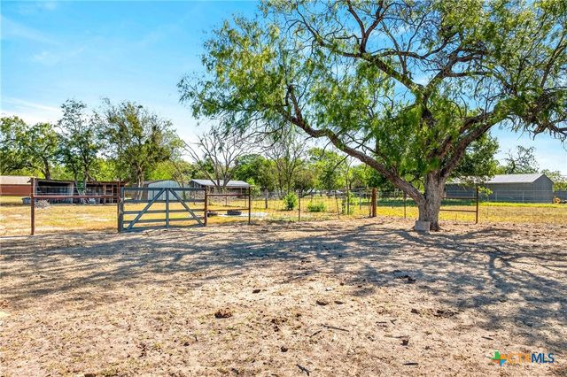 5353 US Highway 90a, Gonzales, TX 78629