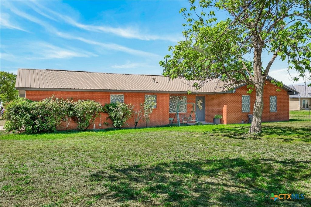 5353 US Highway 90a, Gonzales, TX 78629
