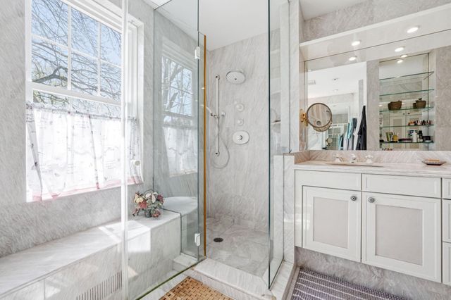 1735 ASHBOURNE RD, Elkins Park, PA 19027