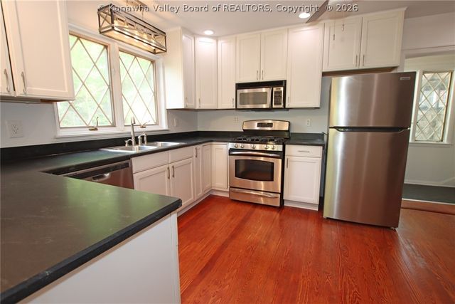 1116 Highland Road, Charleston, WV 25302
