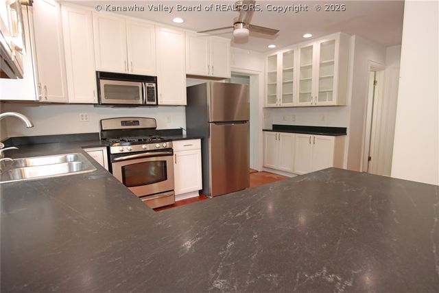 1116 Highland Road, Charleston, WV 25302