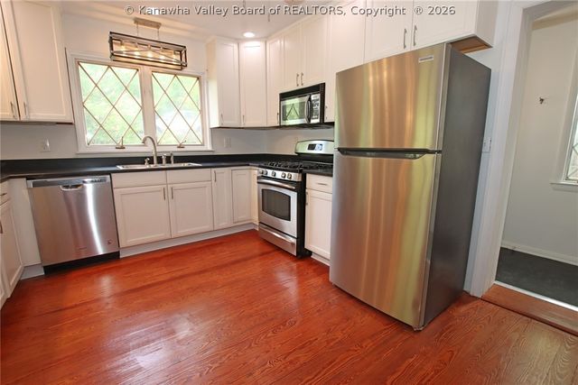 1116 Highland Road, Charleston, WV 25302